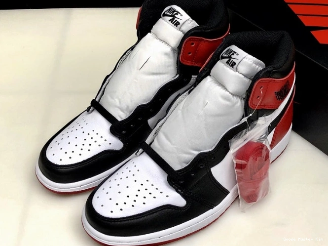 Air Black Jordan Retro 1 Toe 555088-125 0619